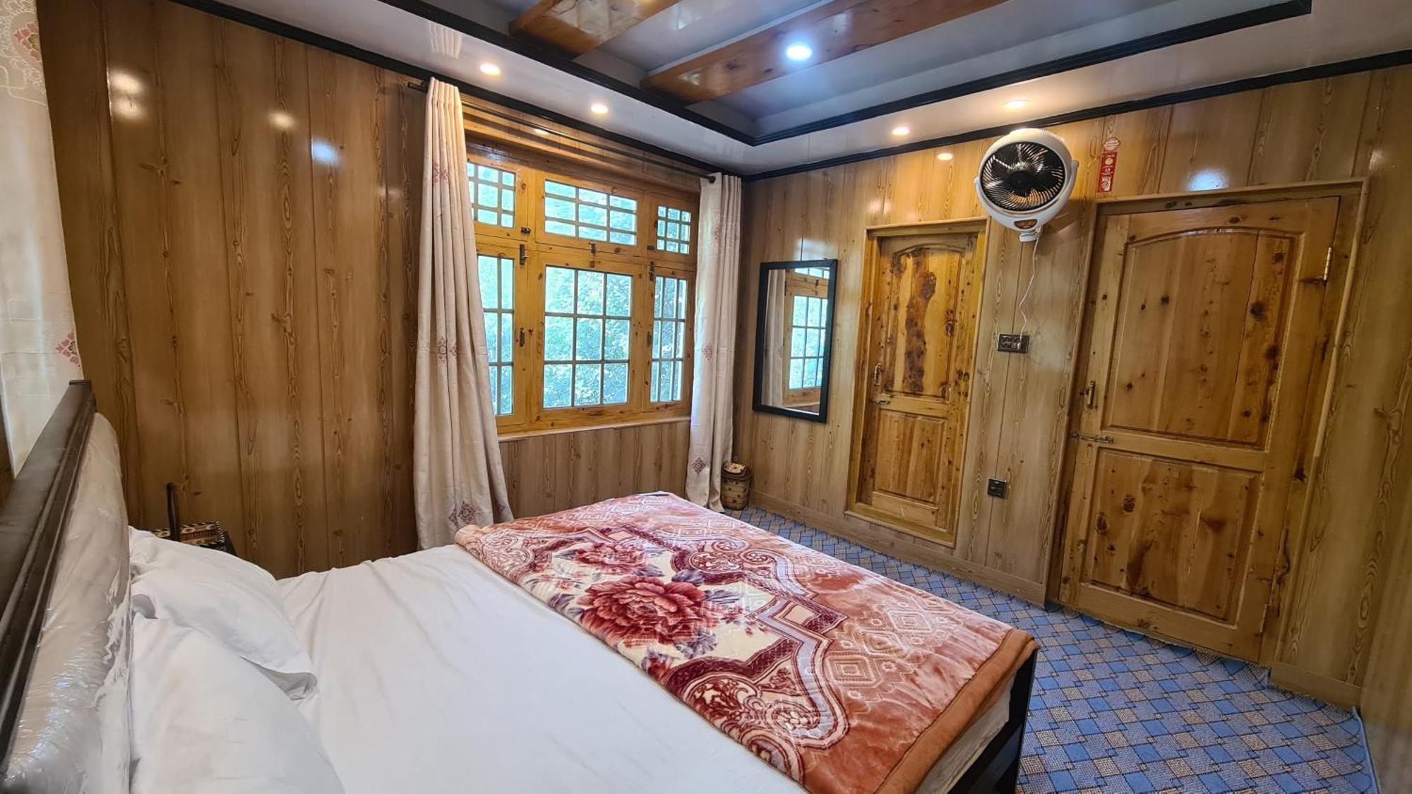 Rus Olive Lodge Skardu Szoba fotó